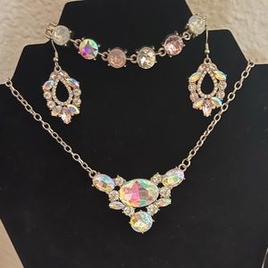 3 piece iridescent paparazzi jewelry set